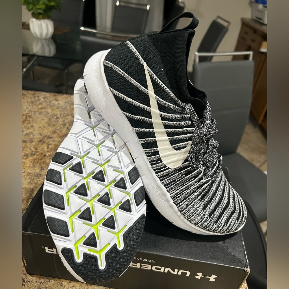 Nike  Free Train Force Flyknit Men’s Training Shoes Size 10 Brand New /No Box